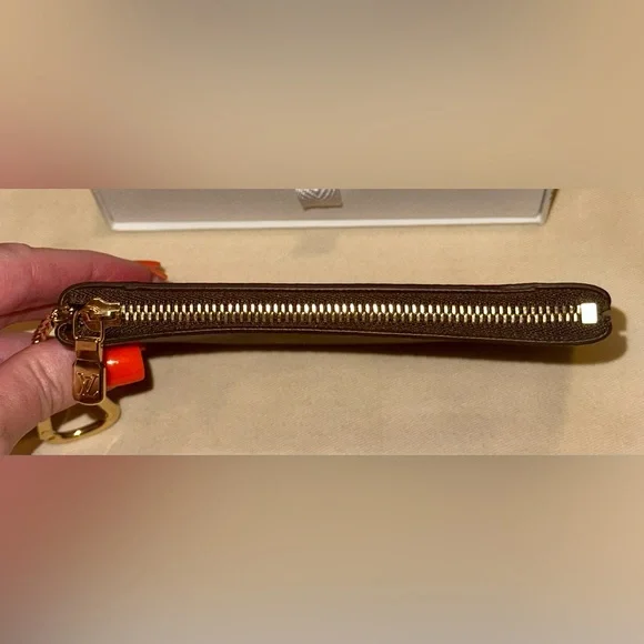 Louis Vuitton Key Pouch S - Picture 3 of 11